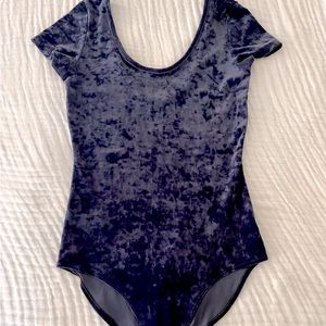 AE velour bodysuit!!